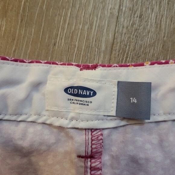 Pink Shorts with Floral Design Size 14 - Picture 4 of 7